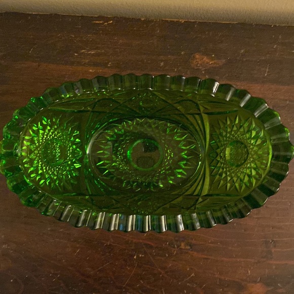 Glass Hobstar Emerald Green Oval Bowl Smith type pattern - Picture 2 of 6